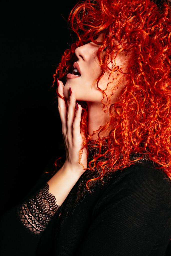 Kristina-2020-Orange-Wig-2064-EDIT.jpg